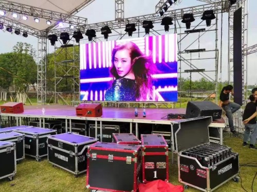 led screen for stage rental